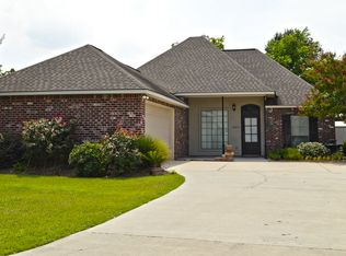 12473 Dutchtown Villa Dr, Geismar, LA 70734
