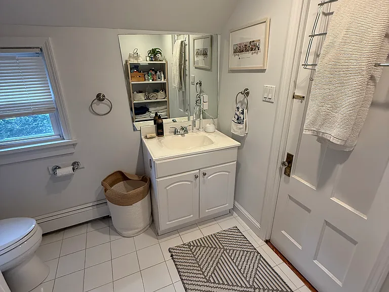 42 Lakeview Ave — Photo 9