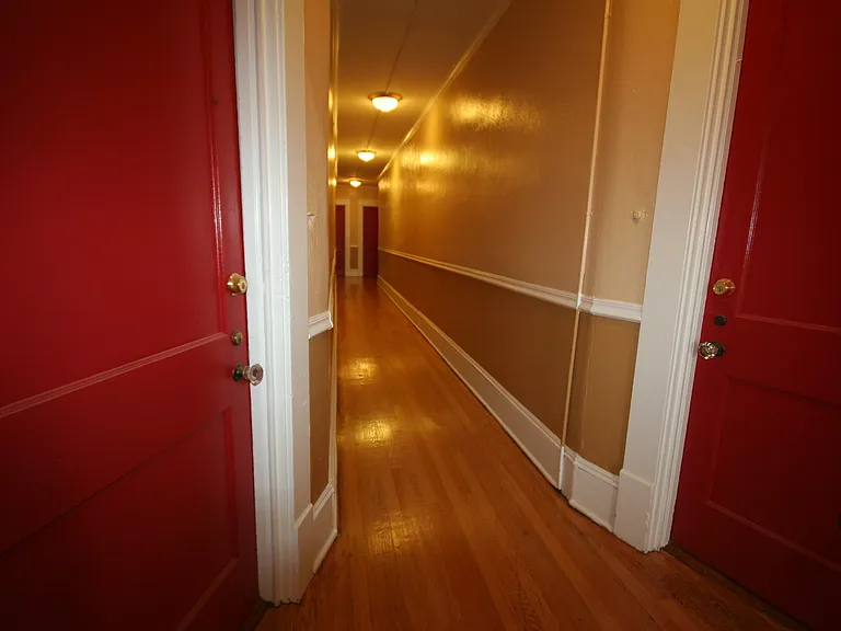 906 W Trinity Ave #7 — Photo 3