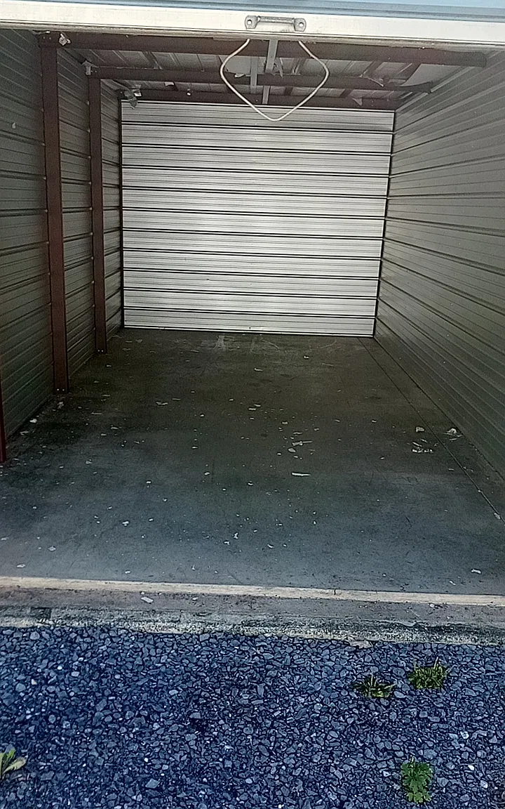 1005 Flowers Ln — Photo 2