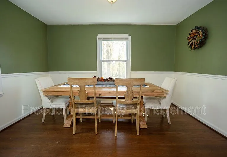 6197 Edwards Dr — Photo 12