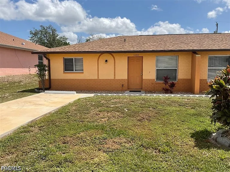 1423 Andalusia Blvd — Photo 1