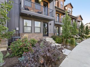 20551 Gloucester Ln, Bend, OR 97701