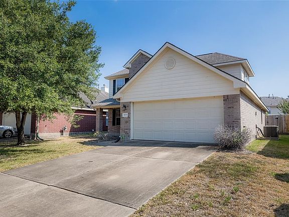 2nd image of 16915 Great Oaks Glen Dr