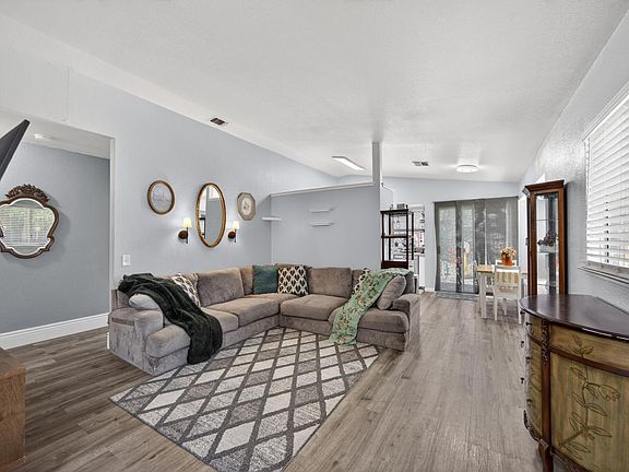 5th image of 137 Majorca Cir