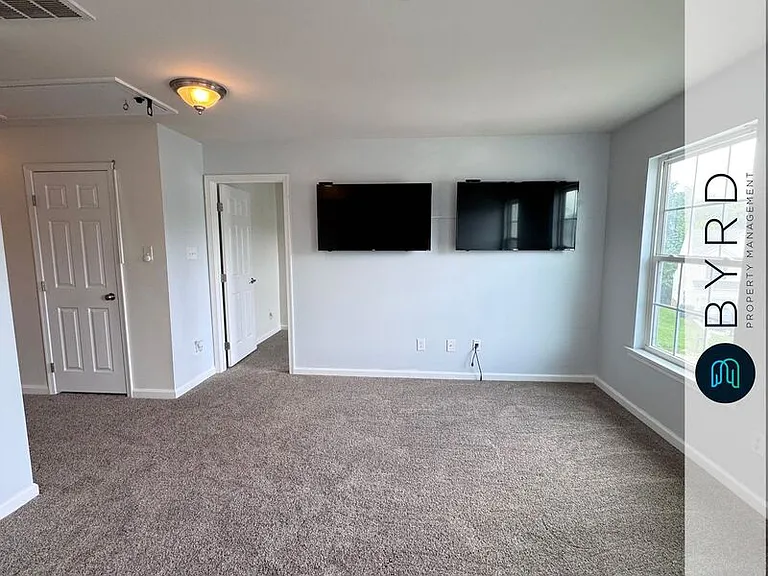 7025 Heartleaf Ln — Photo 16