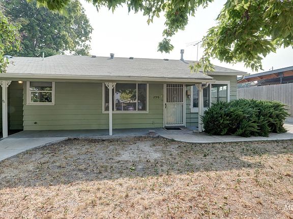 2nd image of 288-290 SW Hillcrest Dr