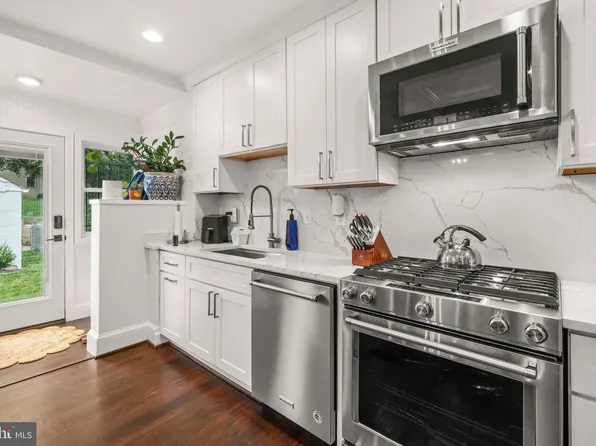 3918 S St SE, Washington, DC 20020