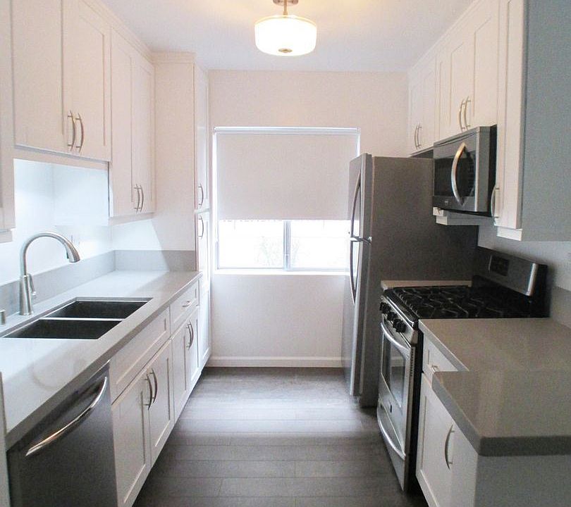 1st image of 811 N Alfred St APT 3