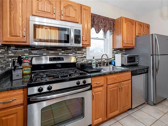 2nd image of 60 W Prospect St Floor 2