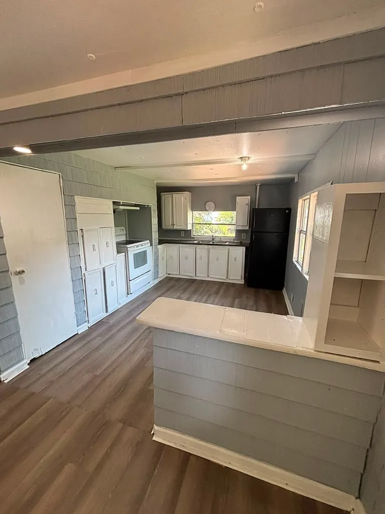 2 bed, 720 sqft, $1,100 — Photo 3
