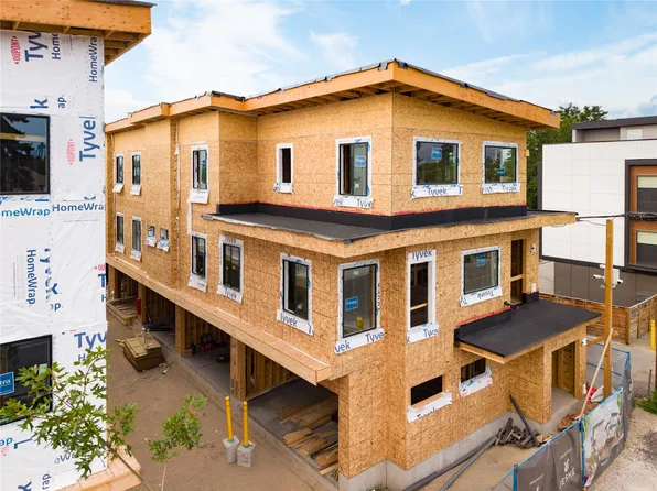 735 Morrison Ave #1, Kelowna, BC V1Y 5E6
