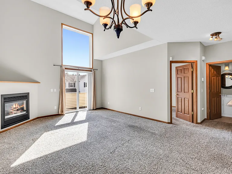 6834 Meadow Grass Ln S — Photo 34
