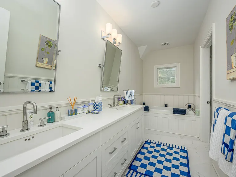 147 Warfield Way — Photo 12