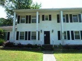 40 Arline Dr, Newport News, VA 23608