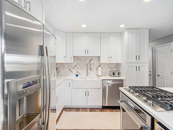 9th image of this home