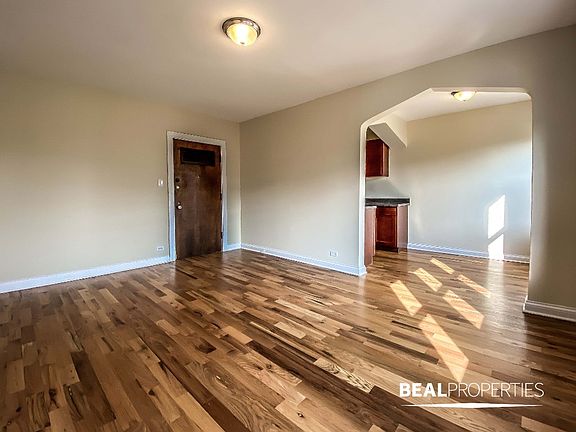 3rd image of 4737 N Hermitage Ave APT 308