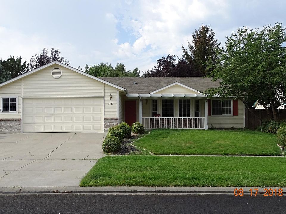 1st image of 1843 E Laurelwood Dr