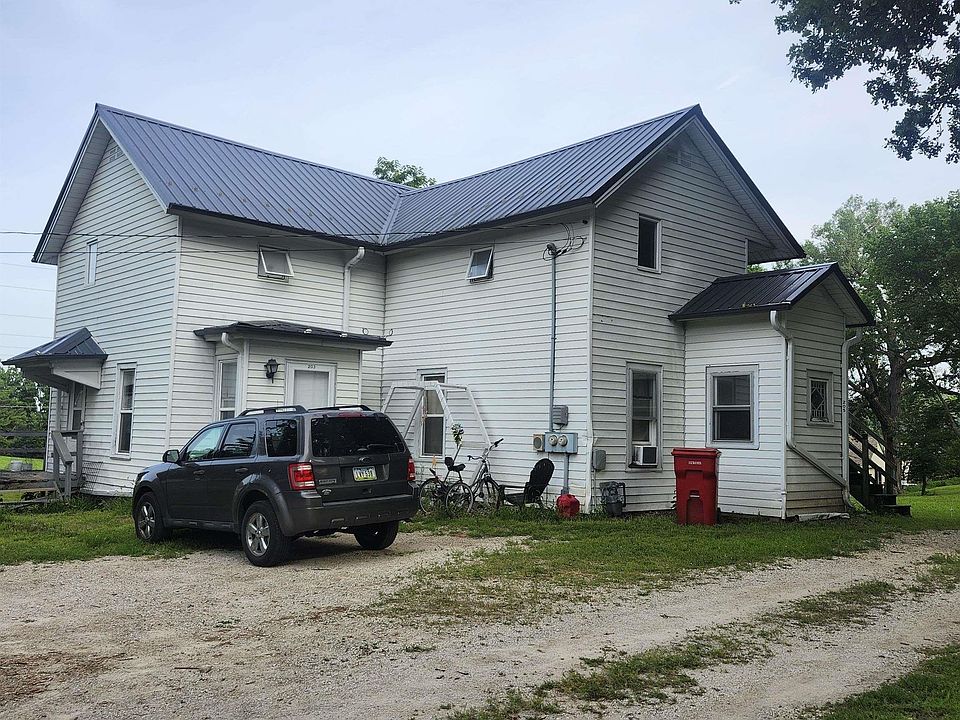 1st image of 203 1st Ave S