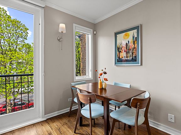 5th image of 3041 N Racine Ave #2