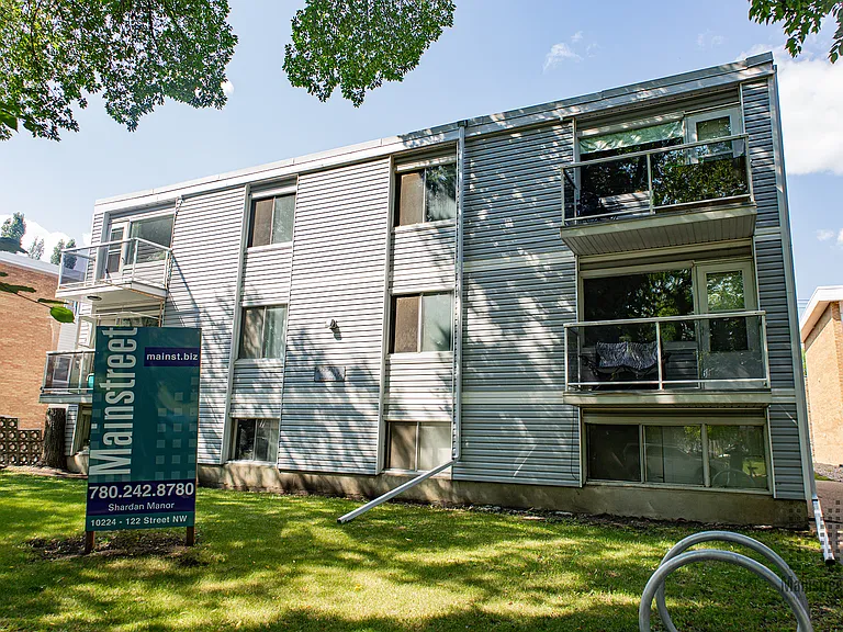 10224 122nd St NW — Photo 9