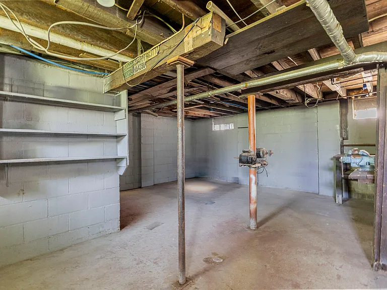 1288 Dragoon St — Photo 9