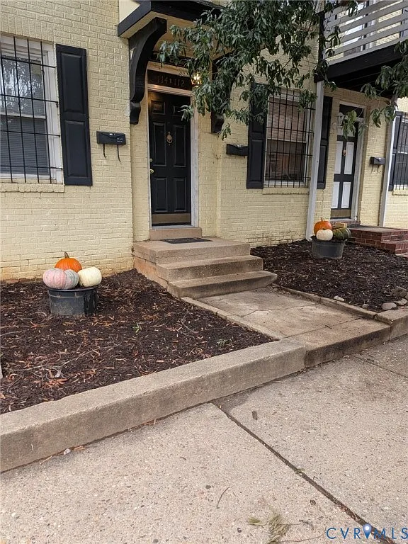 2 bed, 1.0 bath, 815 sqft, $1,595 — Photo 2