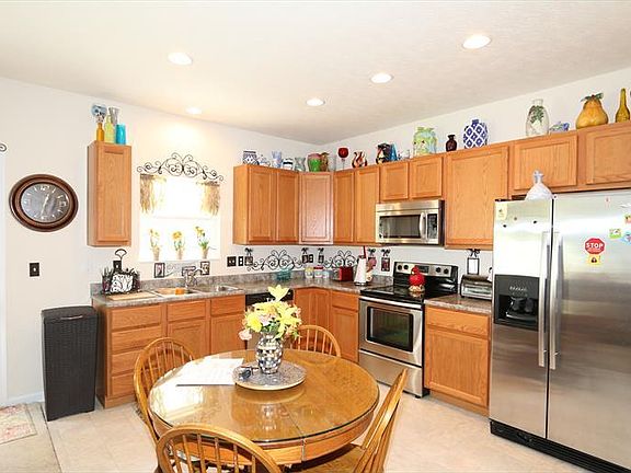 5th image of 136 Paddlewheel Dr