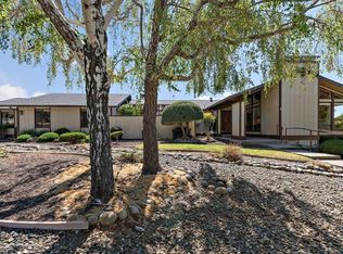 1176 Tournament Dr, Hillsborough, CA 94010