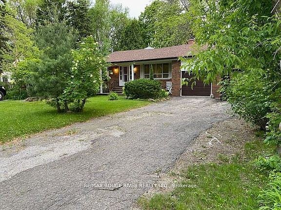 3rd image of 72 Meadowvale Rd