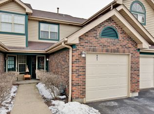 921 Ridgefield Ln, Wheeling, IL