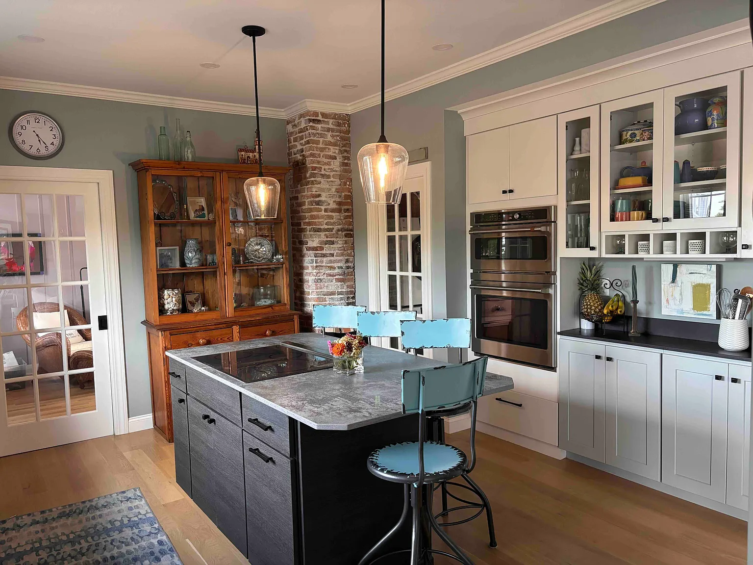 2 bed, 1.5 bath, 1170 sqft, $3,500 — Photo 2