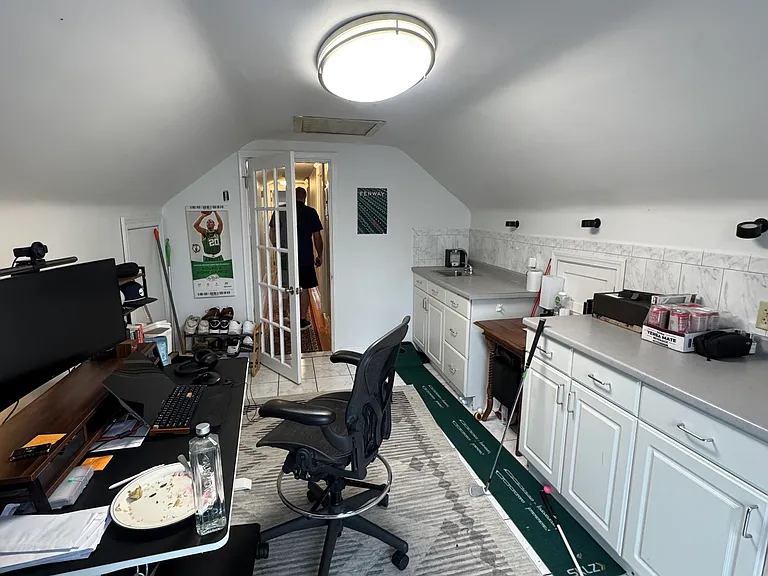 8 Maplewood St #2 — Photo 14