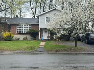 30 Bedford Ave, Monticello, NY 12701