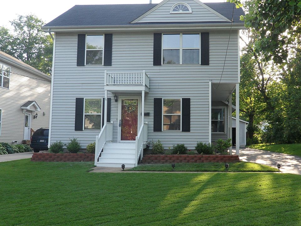 1st image of 633 Evans Ave