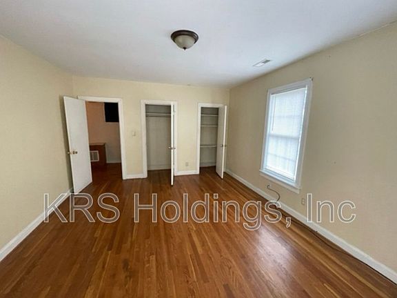 5th image of 2713 Oak Ave #2