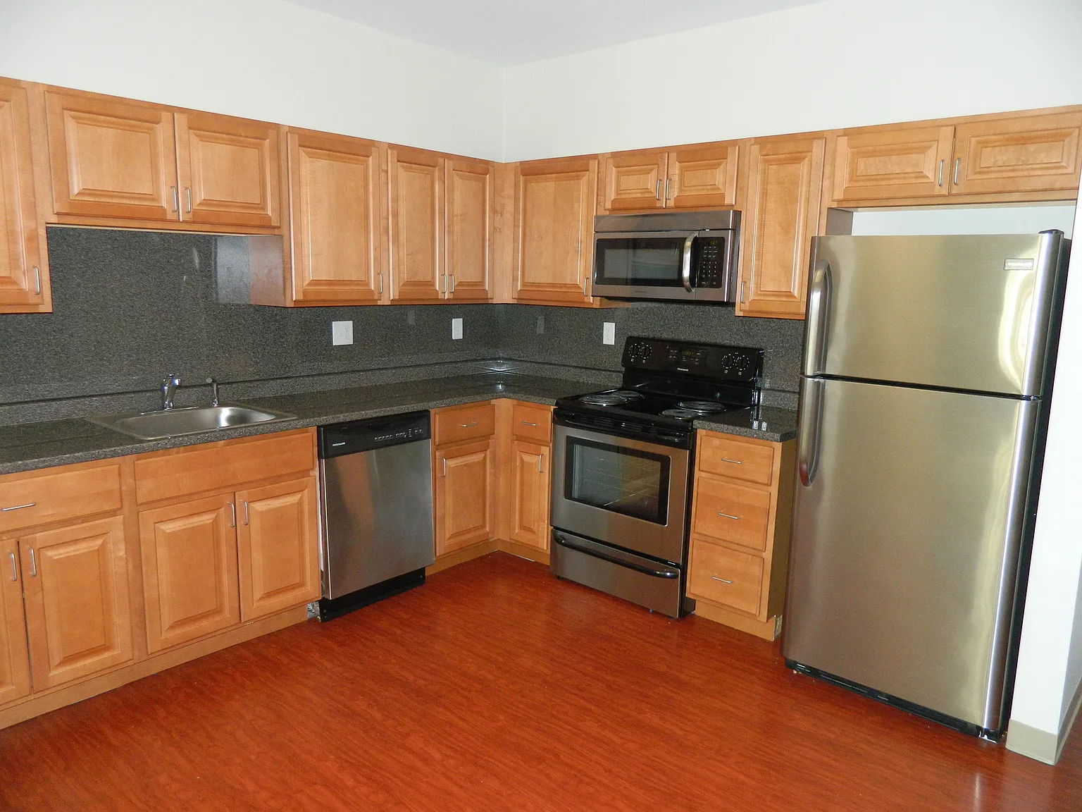 Salem Highlands — Photo 1