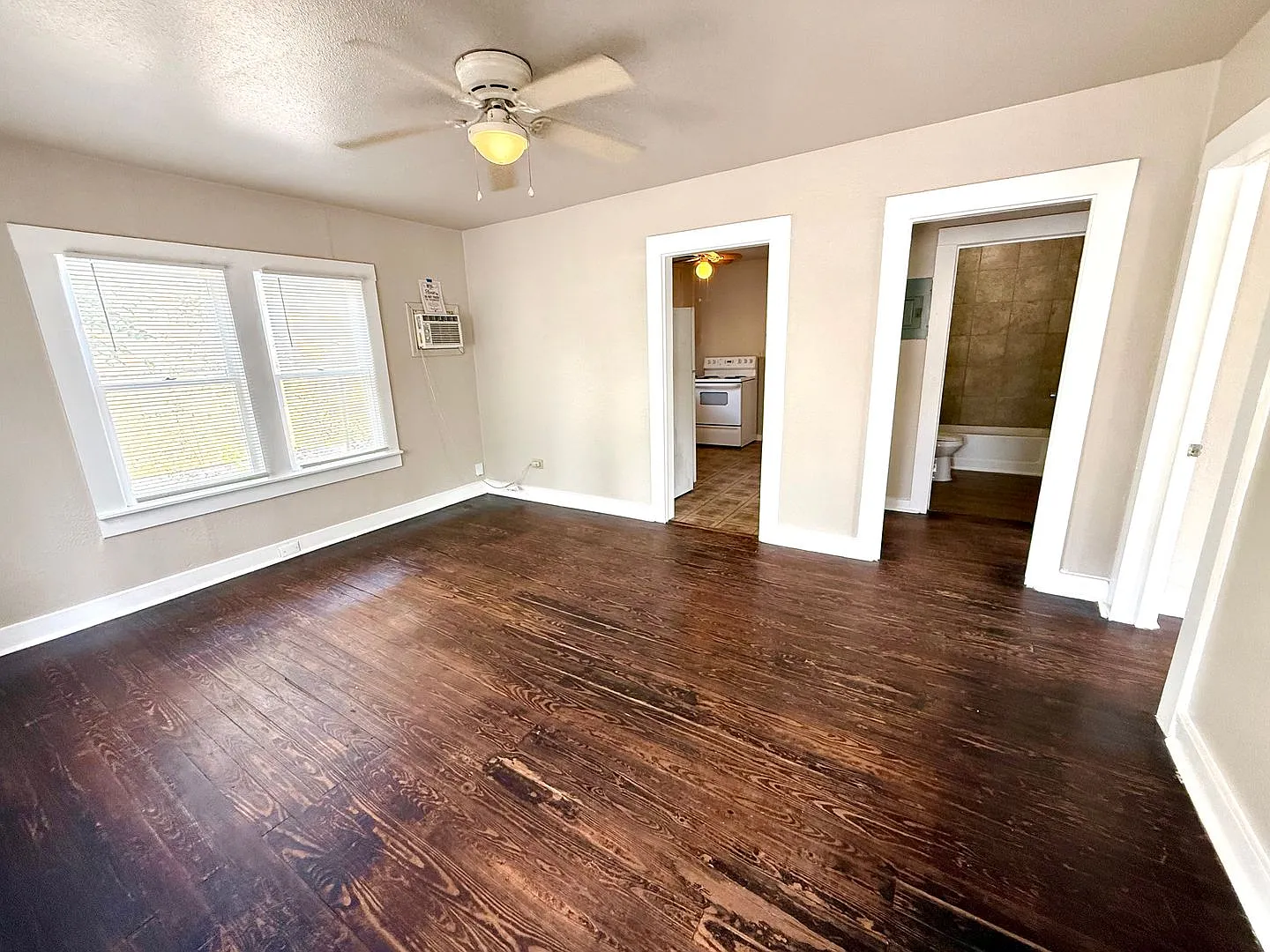 Charming Cottage Retreat with Fenced Yard! — Photo 3