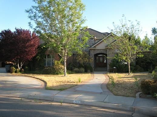 2nd image of 704 S Anasazi Cir
