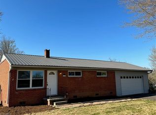 3208 Brook Cove Rd, Germanton, NC 27019