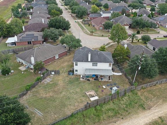 3rd image of 21135 Stoney Haven Dr