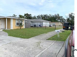 1556 W 9th St, Riviera Beach, FL 33404