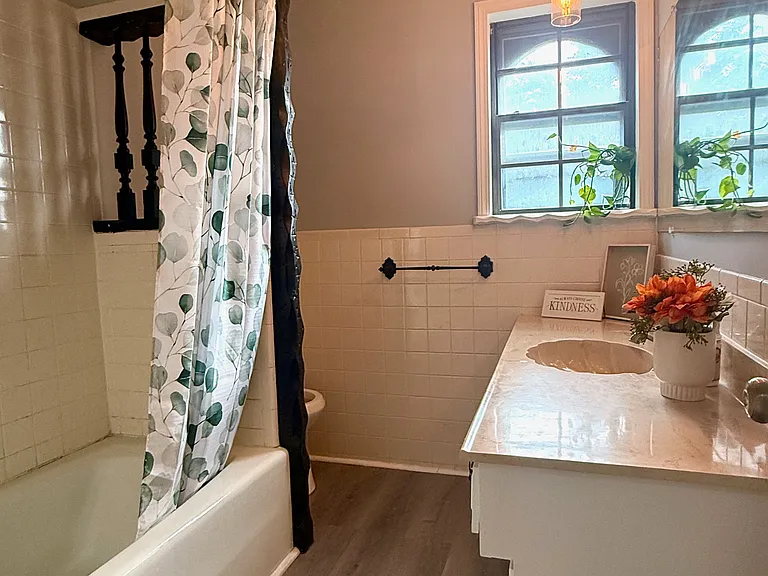 15721 Quivira Rd — Photo 18