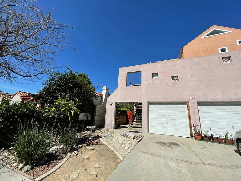 3607 Schaefer St — Photo 1