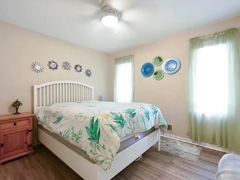 3280 Devilla Trce — Photo 14