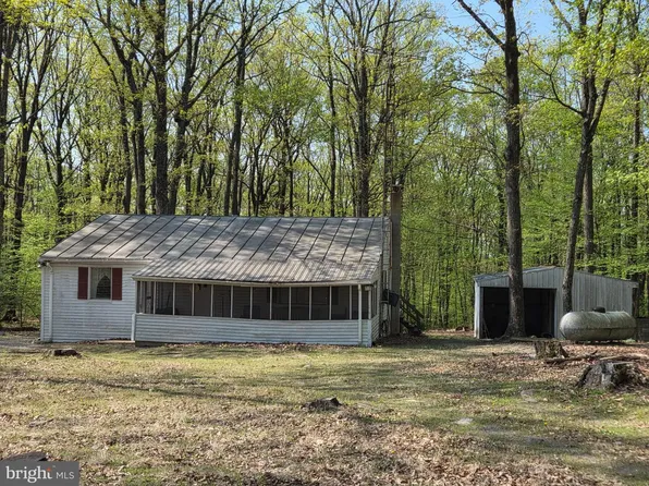 34 Spring Ln, Mechanicsburg, PA 17240