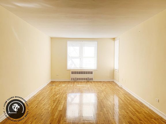 4th image of 14030 Ash Ave APT 1