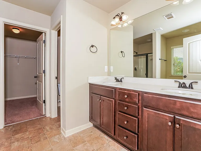 1225 Nottley Dr — Photo 11