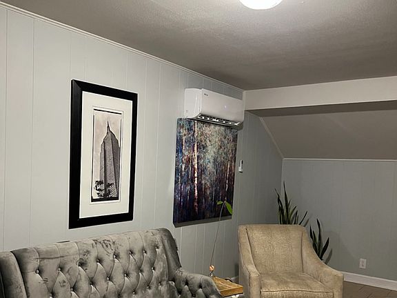 5th image of 1536 W Mulberry Ave #A