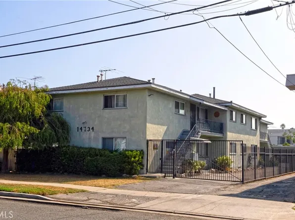 14734 S Berendo Ave, Gardena, CA 90247